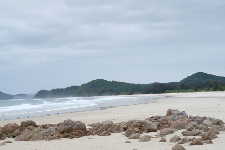 Bãi tắm Minh Châu Quảng Ninh - Hòn ngọc sáng nơi đại dương