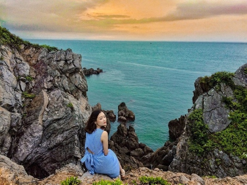 Kinh nghiệm du lịch đảo Minh Châu siêu chi tiết từ A-Z