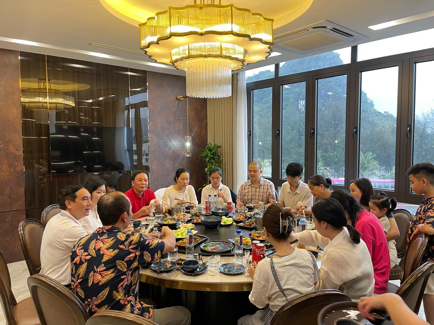 Nhà Hàng La Bàn Vân Đồn Quảng Ninh