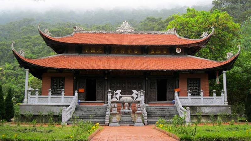 Khám phá top 10 ngôi chùa Quảng Ninh linh thiêng kiến trúc đẹp
