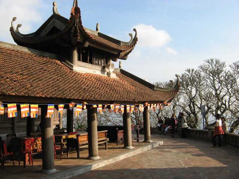 Khám phá chùa Yên Tử Quảng Ninh - Nơi tìm về chốn an yên