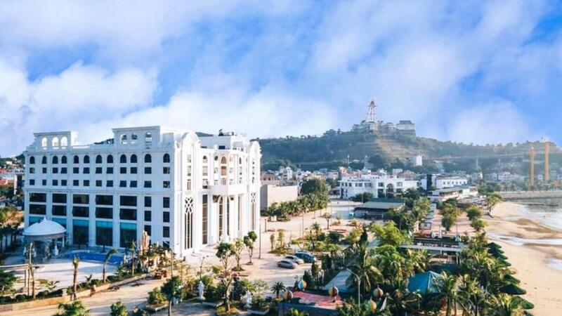 Núi Bài Thơ - Review địa điểm check in số 1 Quảng Ninh 