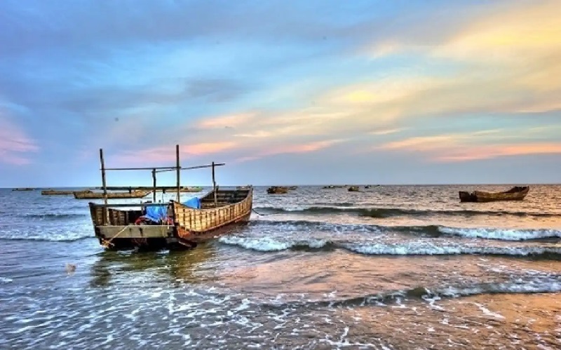 Khám phá biển Trà Cổ Móng Cái - Bờ biển đẹp nhất Quảng Ninh