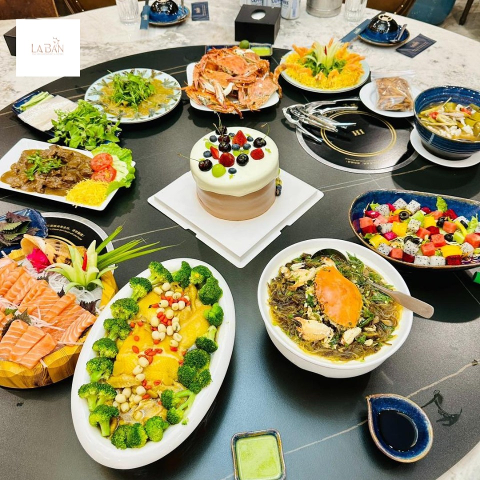 Top 10 quán ăn gần sân bay Vân Đồn ngon giá cả hợp lý