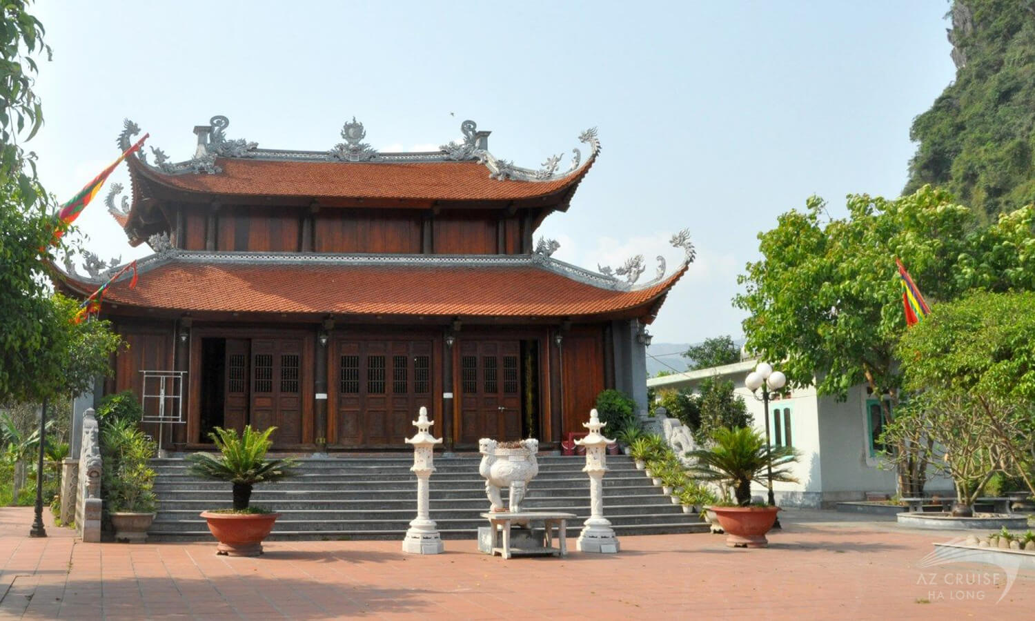 Kinh nghiệm khám phá chùa Lôi Âm Quảng Ninh chi tiết