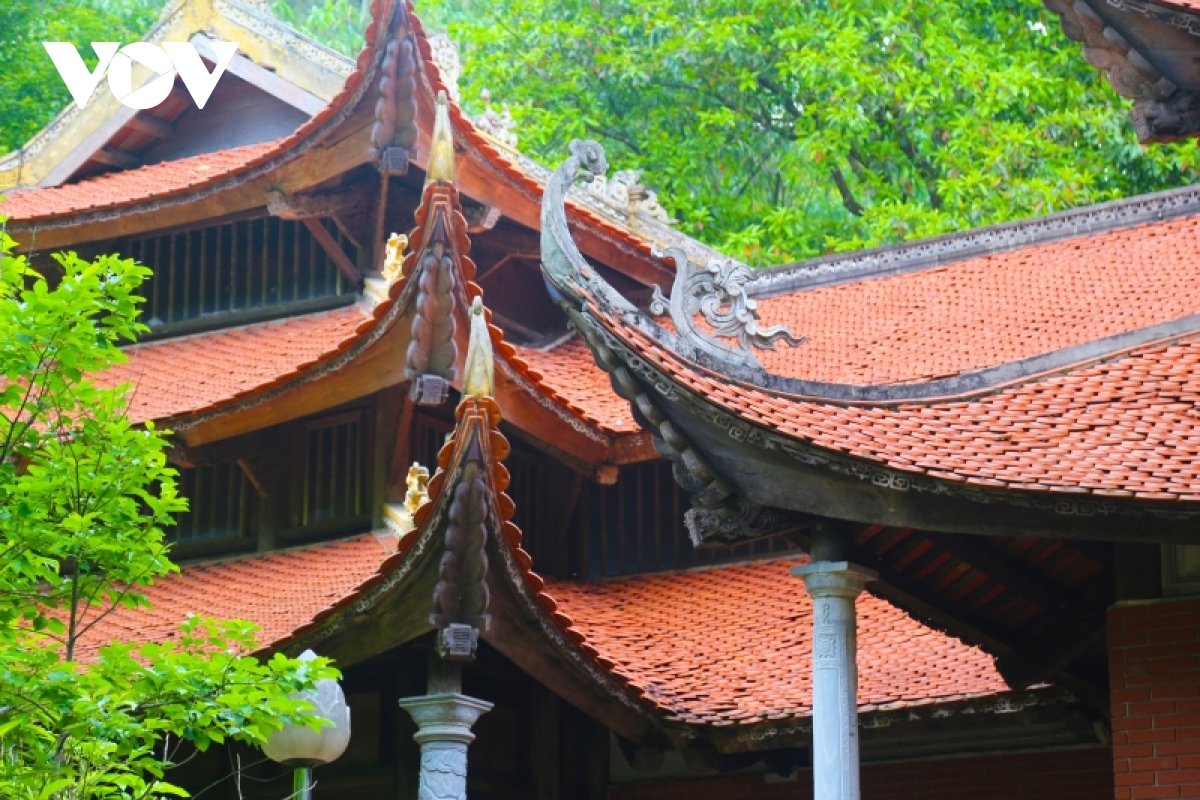 Kinh nghiệm khám phá chùa Lôi Âm Quảng Ninh chi tiết