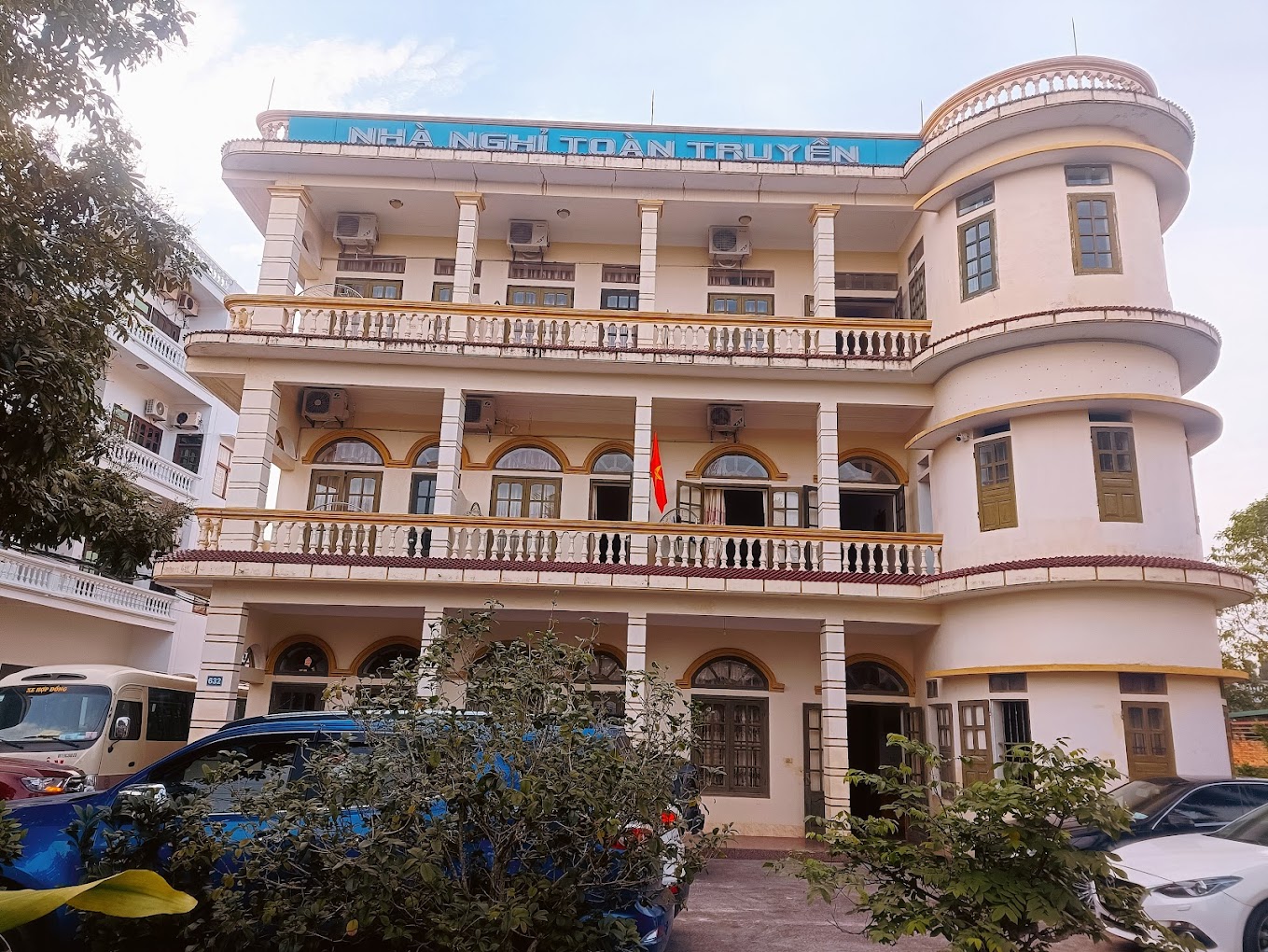 Khám Phá Top 10 Nhà Nghỉ Trà Cổ Chất Lượng, Giá Tốt