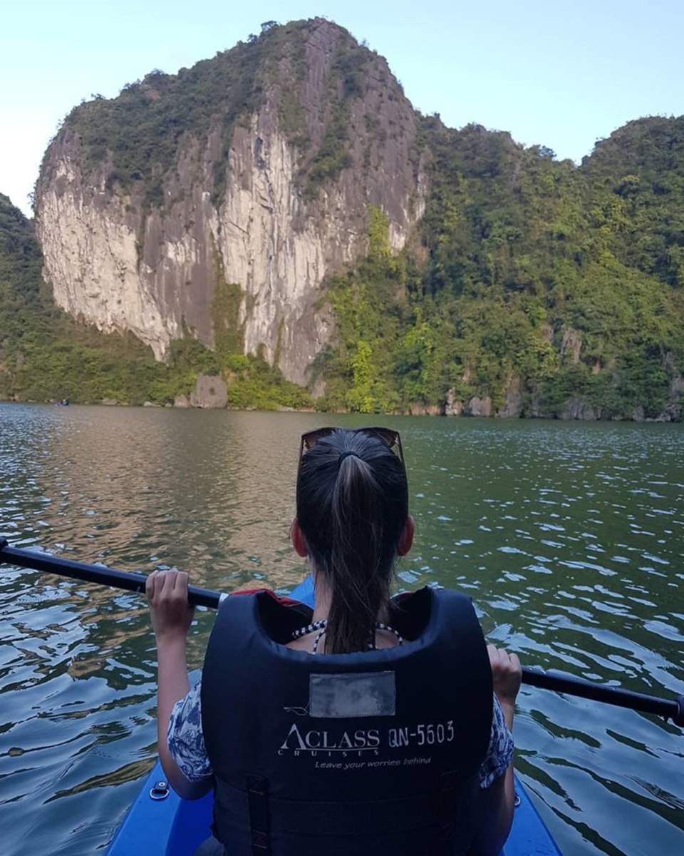 Hang Luồn Hạ Long - Vẻ đẹp bí ẩn giữa vịnh biển